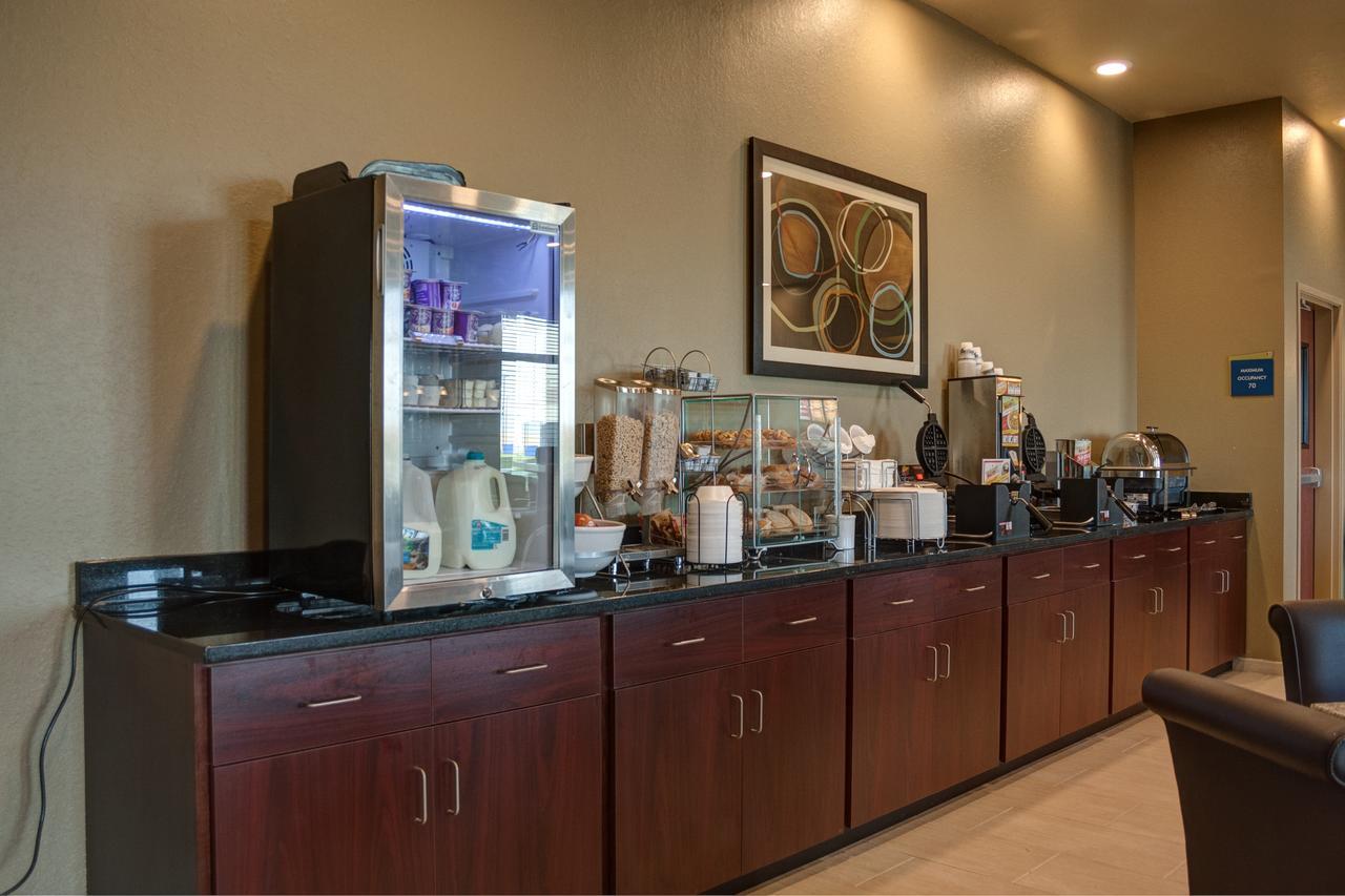 Cobblestone Hotel And Suites - Jefferson Buitenkant foto
